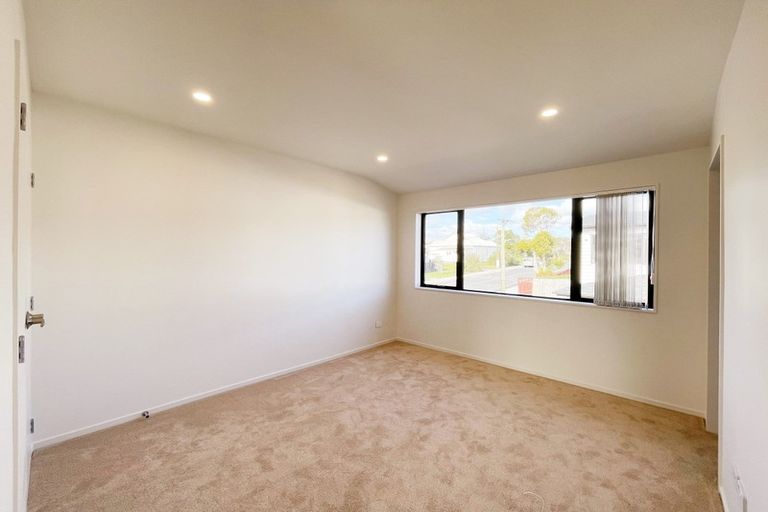 Photo of property in 6a Geordie Street, Henderson, Auckland, 0612