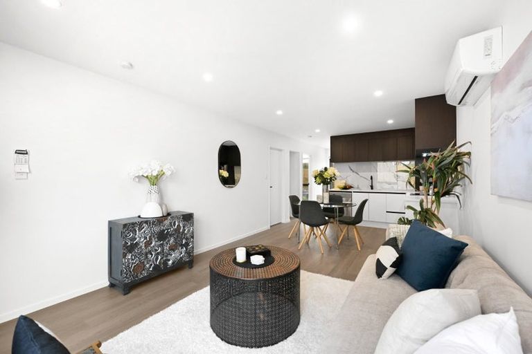 Photo of property in 12c Massine Place, Randwick Park, Auckland, 2105
