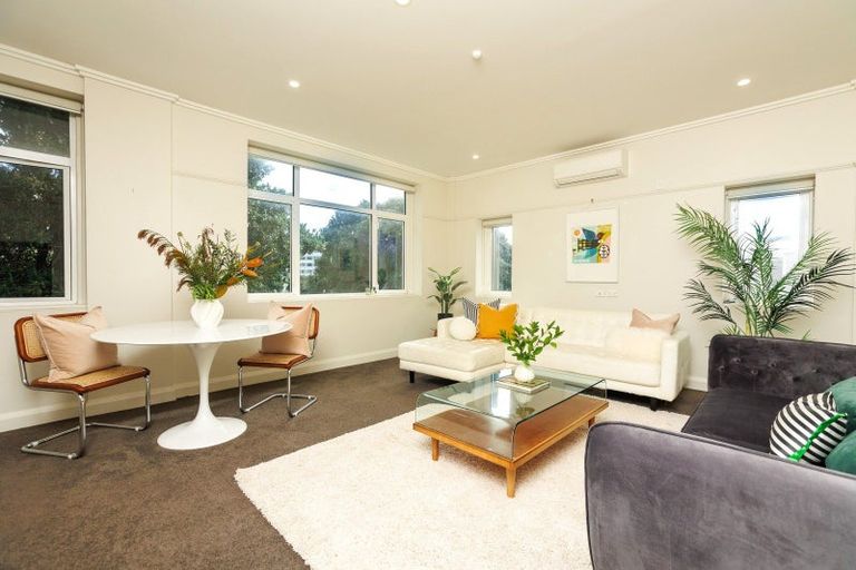Photo of property in Fountain Court, 13/48 Oriental Parade, Oriental Bay, Wellington, 6011