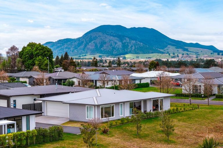 Photo of property in 12 Bastille Court, Rangatira Park, Taupo, 3330