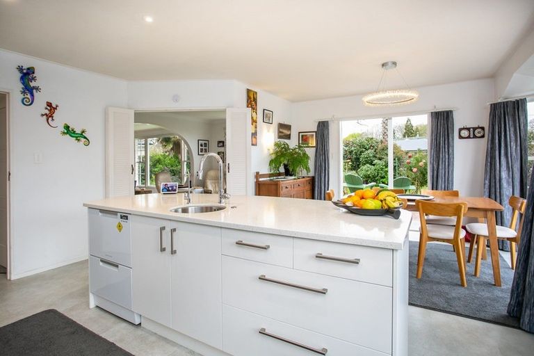 Photo of property in 56 Grosvenor Street, Cambridge, 3434