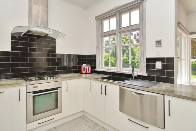 Photo of property in 42 Hinemoa Street, Spreydon, Christchurch, 8024