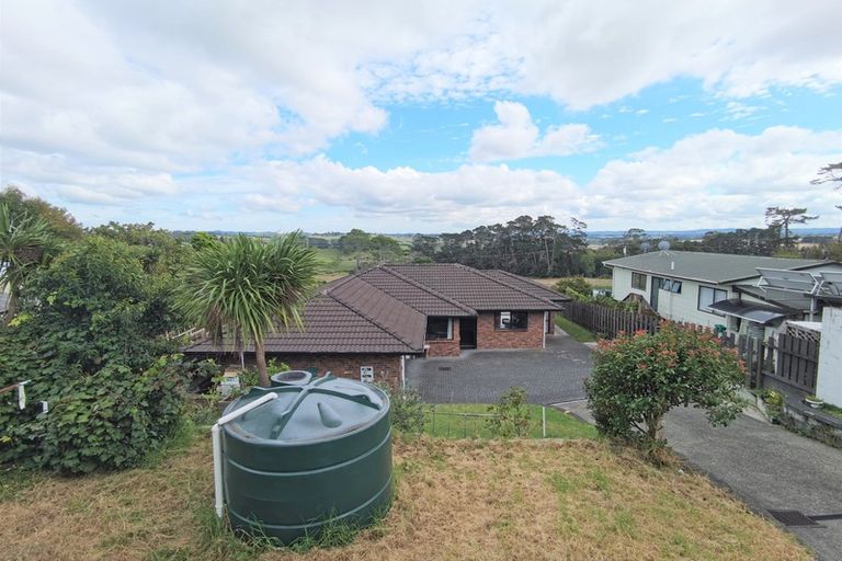 Photo of property in 448 Don Buck Road, Massey, Auckland, 0614