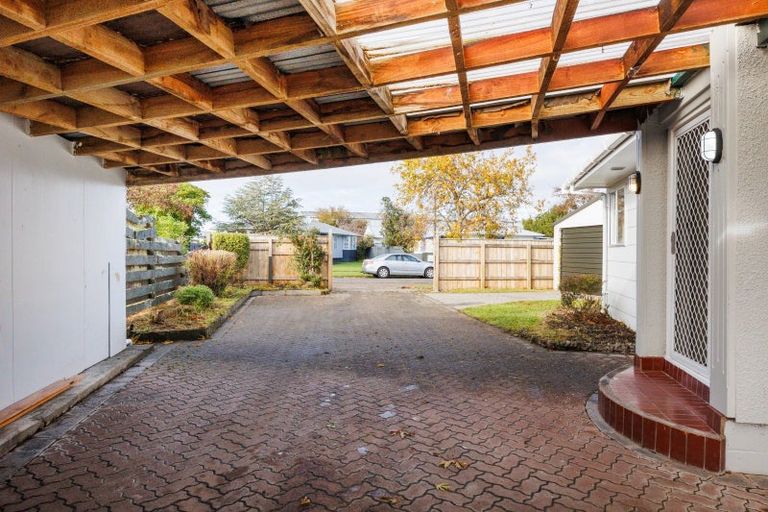 Photo of property in 41 Acacia Street, Kelvin Grove, Palmerston North, 4414