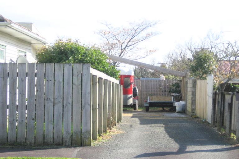 Photo of property in 50 Irvine Street, Frankton, Hamilton, 3204