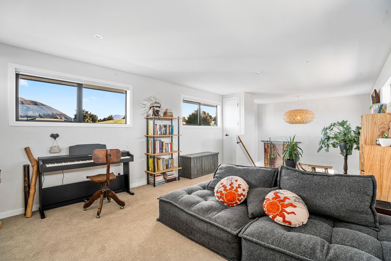 Photo of property in 89 Infinity Drive, Wanaka, 9305