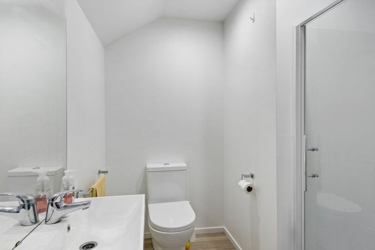 Photo of property in 138c Holly Road, St Albans, Christchurch, 8014