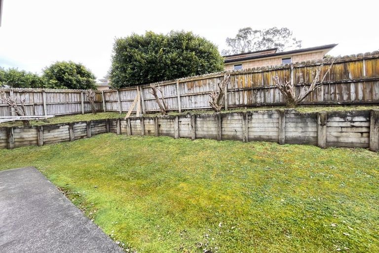 Photo of property in 3 Cityview Place, Massey, Auckland, 0614