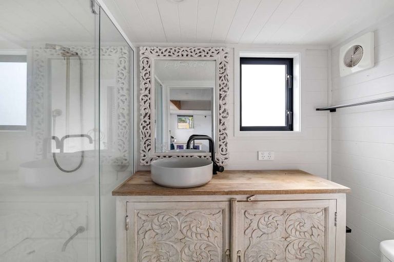 Photo of property in 117 Florence Avenue, Orewa, 0931