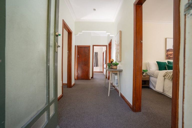 Photo of property in 3 Upoko Road, Hataitai, Wellington, 6021