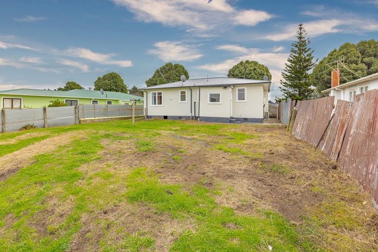 Photo of property in 68 Manuka Street, Castlecliff, Whanganui, 4501