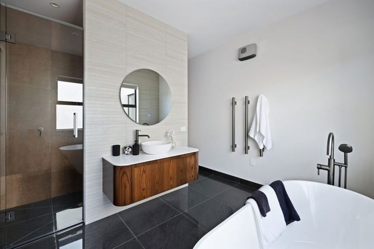 Photo of property in 5 Oakbridge Boulevard, Marshland, Christchurch, 8051