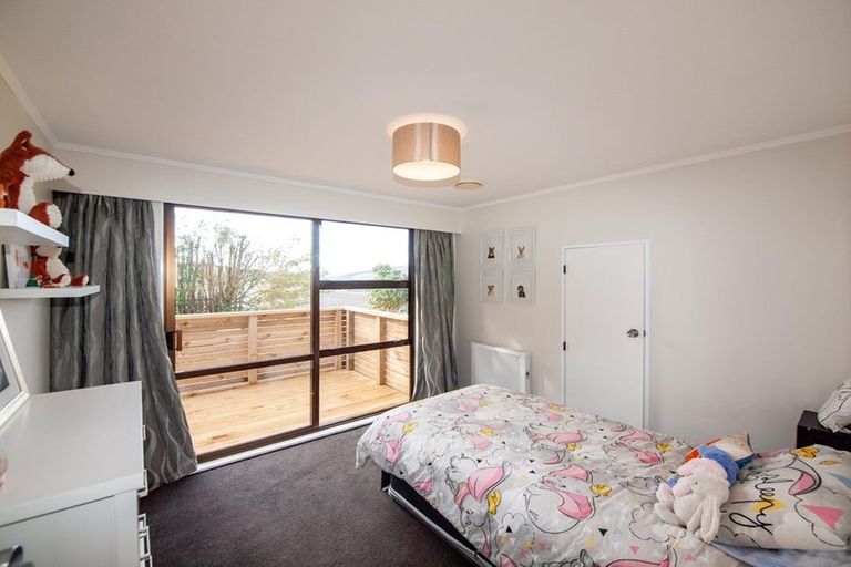 Photo of property in 24 Chisbury Street, Churton Park, Wellington, 6037