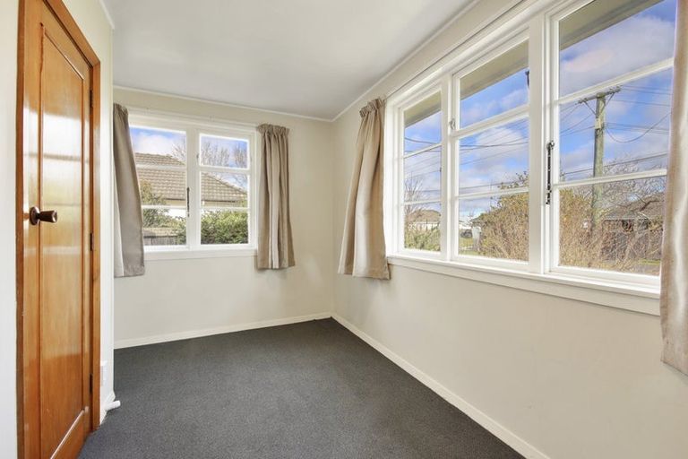 Photo of property in 62 Hollyford Avenue, Bryndwr, Christchurch, 8053