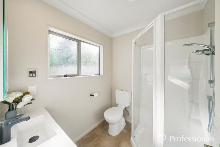 Photo of property in 16 Poppy Watts Grove, Stokes Valley, Lower Hutt, 5019
