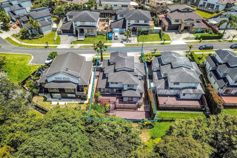 Photo of property in 7 Lucca Crescent, Flat Bush, Auckland, 2019