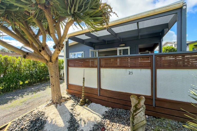 Photo of property in 25 Whiritoa Beach Road, Whiritoa, Whangamata, 3691