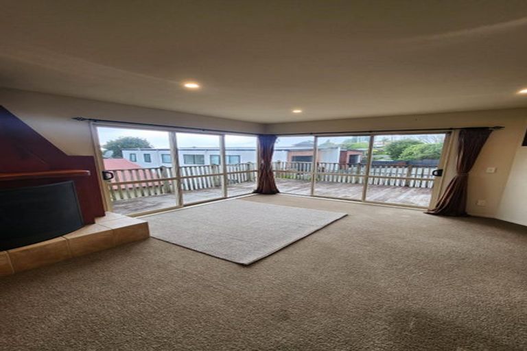 Photo of property in 13a Hebron Road, Waiake, Auckland, 0630