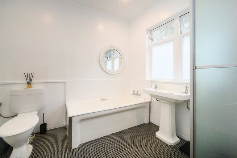 Photo of property in 39 Monrad Street, Highbury, Palmerston North, 4412