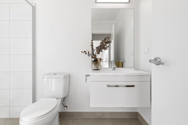 Photo of property in 11 Parton Road, Pukekohe, 2120