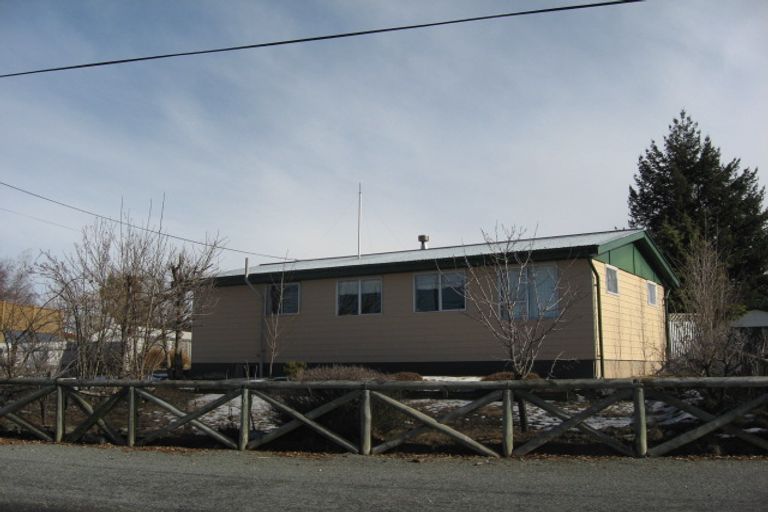 Photo of property in 23 Sealy Street, Twizel, 7901