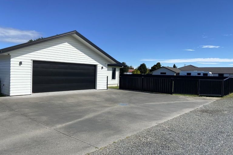 Photo of property in 24 Oteramika Road, Rockdale, Invercargill, 9812