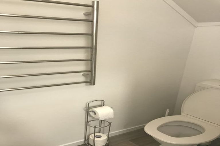 Photo of property in 327d Hobsonville Road, Hobsonville, Auckland, 0618