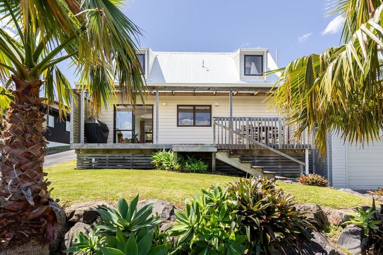 Photo of property in 126a Ocean Beach Road, Tairua, 3508