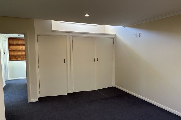 Photo of property in 42 Raroa Road, Kelburn, Wellington, 6012