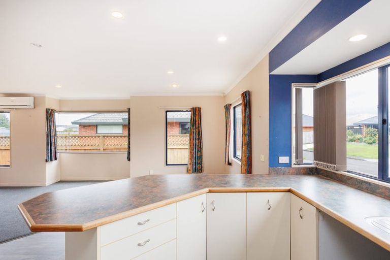 Photo of property in 27 Parnell Heights Drive, Kelvin Grove, Palmerston North, 4414