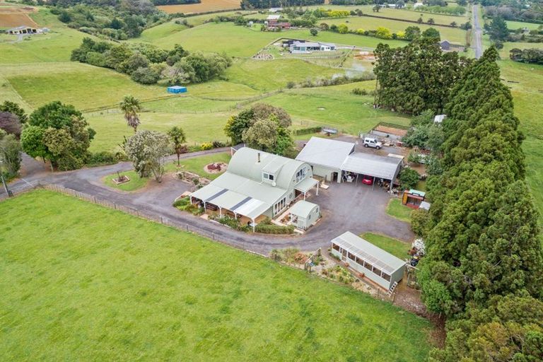 Photo of property in 32 Brown Road, Tuakau, 2694