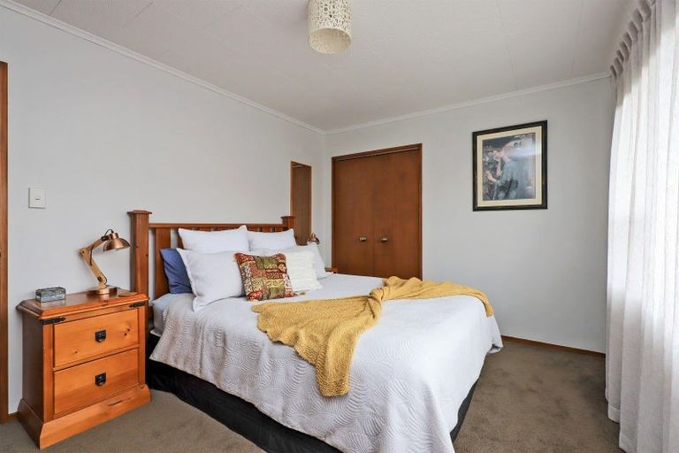 Photo of property in 38 Kent Terrace, Taradale, Napier, 4112