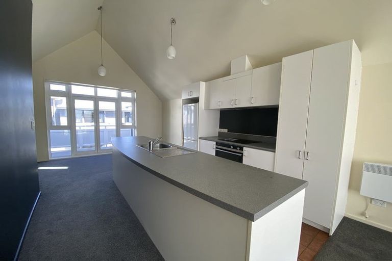 Photo of property in Pirie Street Townhouses, 18/35u Pirie Street, Mount Victoria, Wellington, 6011