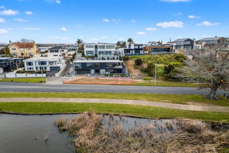 Photo of property in 73a Lake Domain Drive, Frankton, Hamilton, 3204