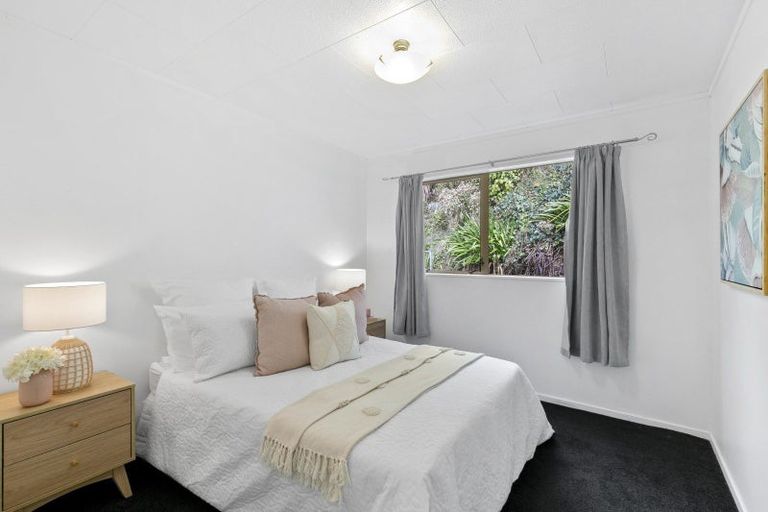 Photo of property in 9 Ridd Crescent, Karori, Wellington, 6012