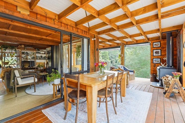 Photo of property in 16 Naumai Crescent, Mangamahu, Whanganui, 4586