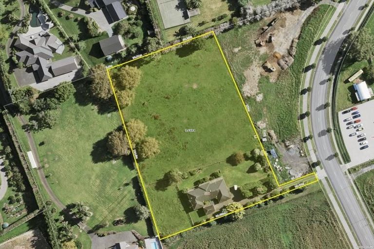 Photo of property in 104 Harbourside Drive, Karaka, Papakura, 2113