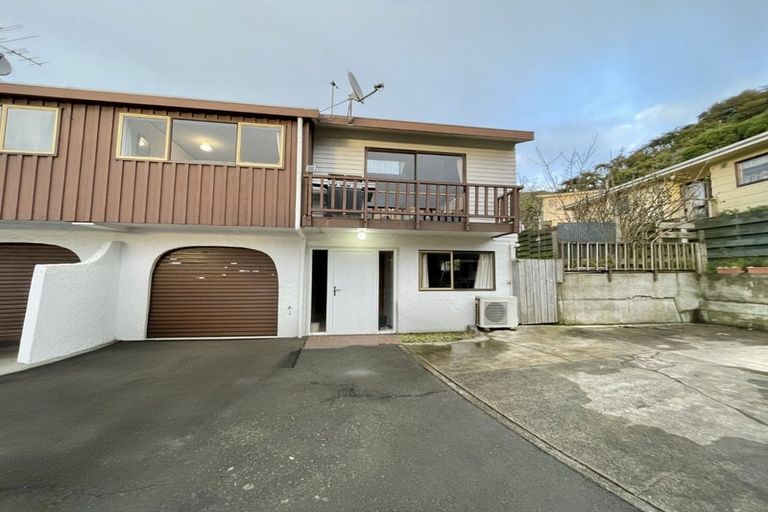 Photo of property in 60f2 Truscott Avenue, Johnsonville, Wellington, 6037