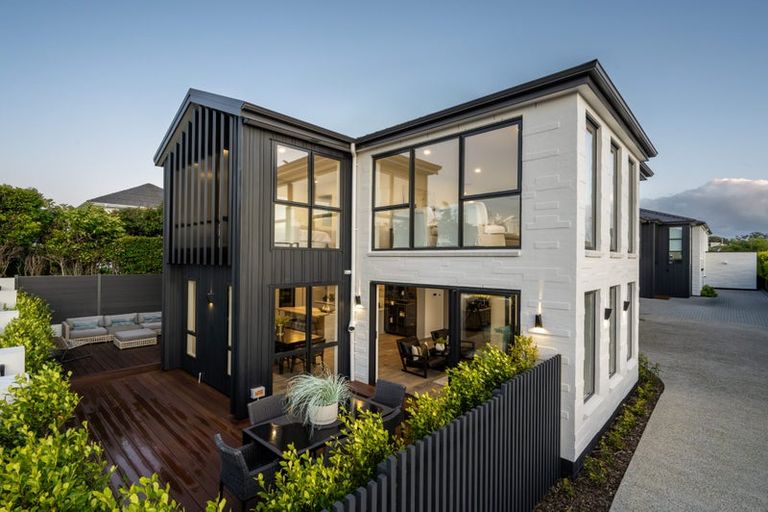 Photo of property in 12a Eric Price Avenue, Takapuna, Auckland, 0620