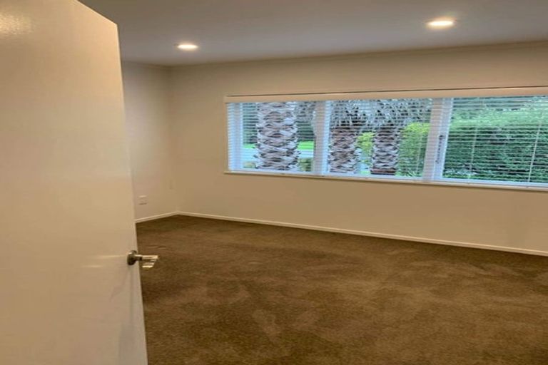 Photo of property in 1/85 Eskdale Road, Birkdale, Auckland, 0626