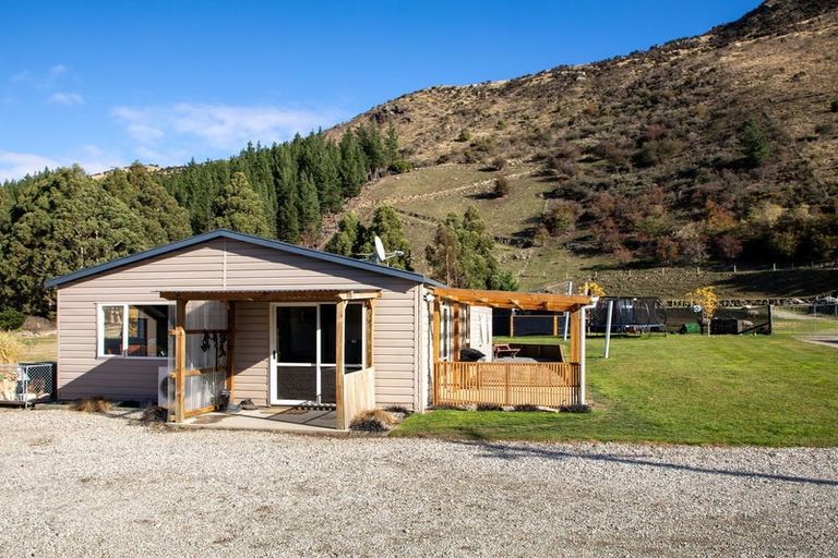 Photo of property in 25 Smith Street, Roxburgh, 9500