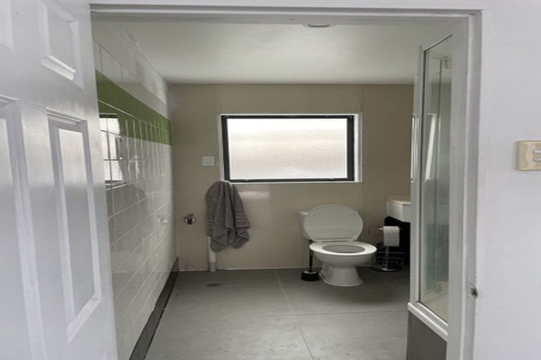 Photo of property in 65 Glenvar Road, Torbay, Auckland, 0630