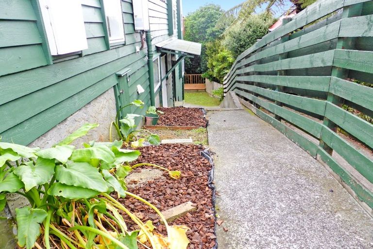 Photo of property in 33a Cambrian Street, Churton Park, Wellington, 6037
