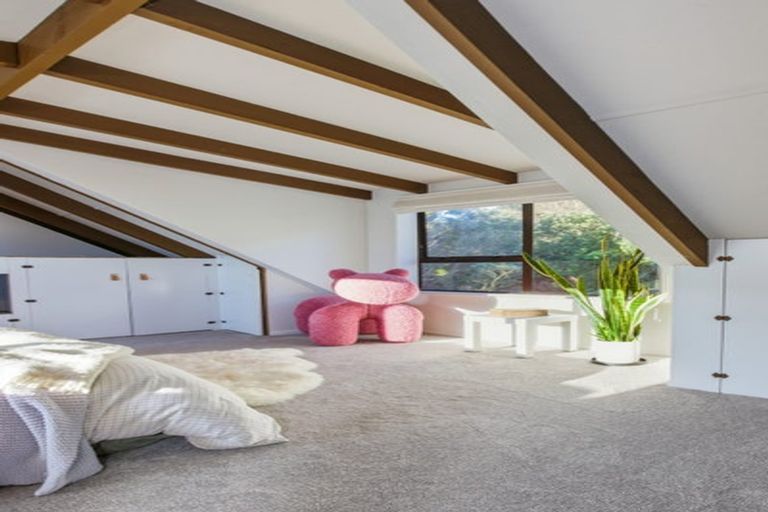 Photo of property in 2b Happy Valley Road, Owhiro Bay, Wellington, 6023