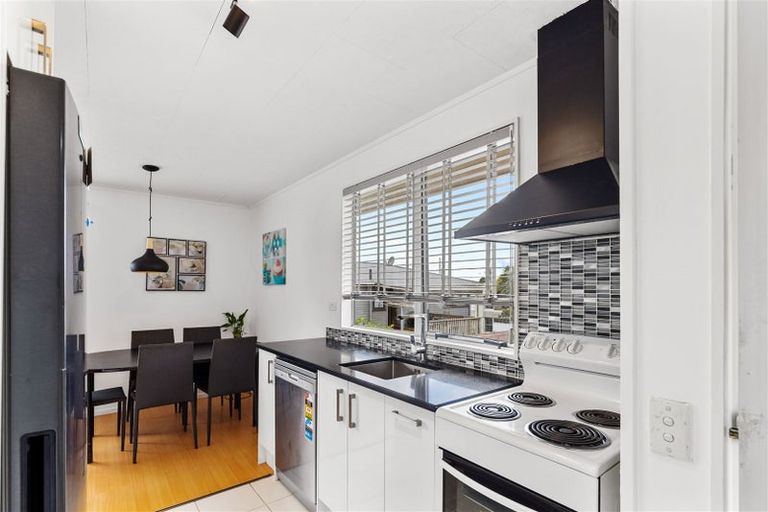 Photo of property in 146a/2 Don Buck Road, Massey, Auckland, 0614