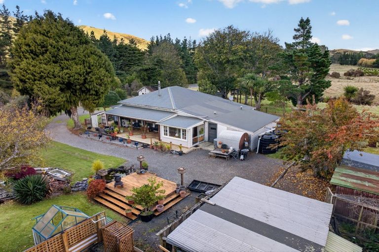 Photo of property in 85558 State Highway 2, Mount Bruce, Masterton, 5881