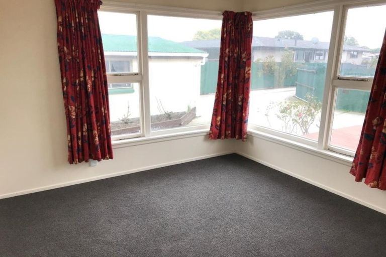 Photo of property in 5 Waitohi Street, Hornby, Christchurch, 8042