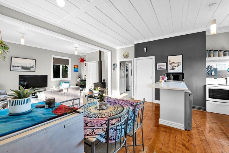 Photo of property in 78 Ngamotu Road, Spotswood, New Plymouth, 4310