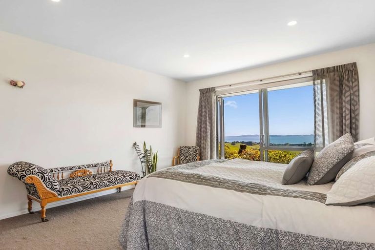 Photo of property in 601 Cable Bay Block Road, Cable Bay, 0420