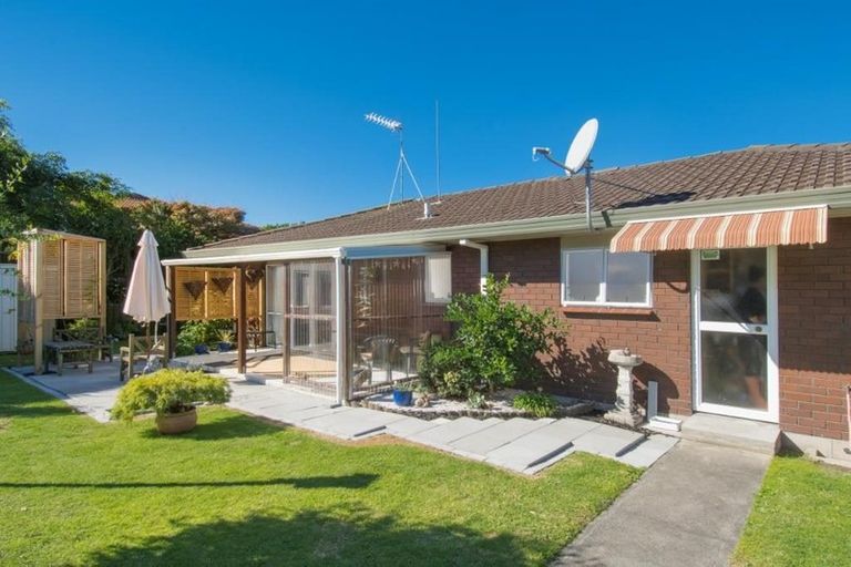 Photo of property in 2 Opal Drive, Papamoa Beach, Papamoa, 3118